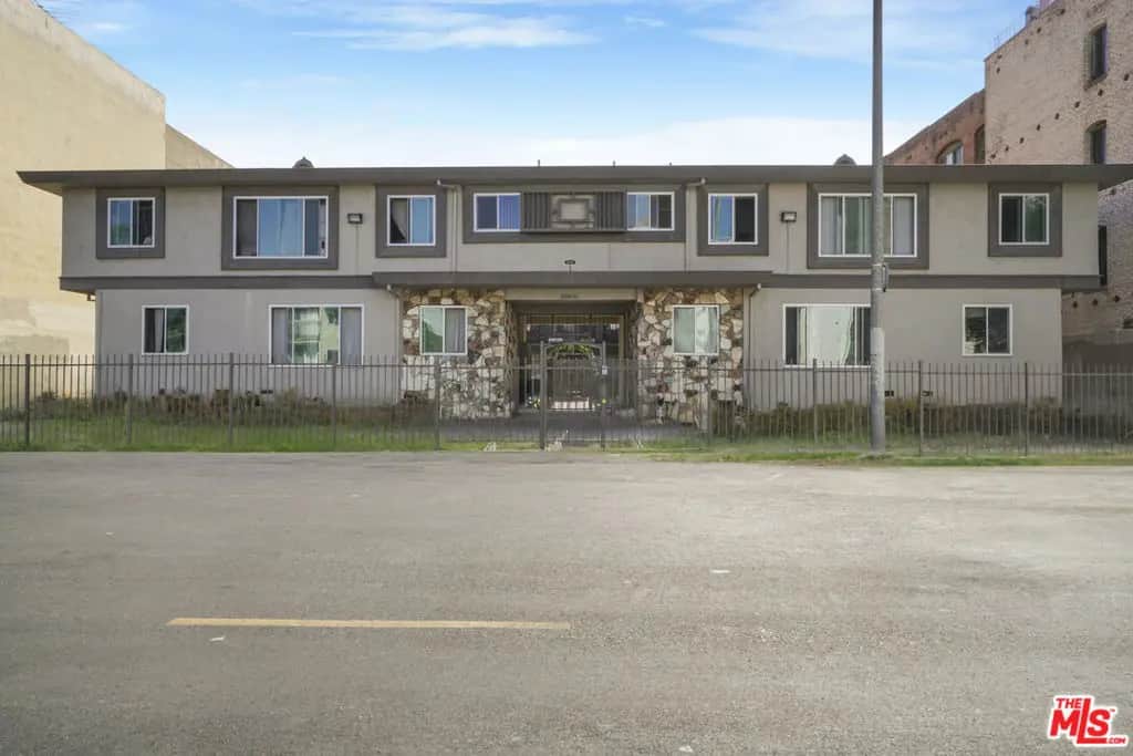 228 S Mariposa Avenue, Los Angeles, CA — listing photo 1