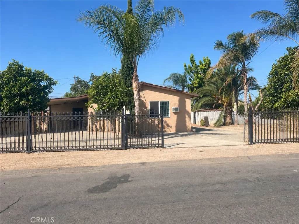 3994 Brotherton, Corona, CA — listing photo 1