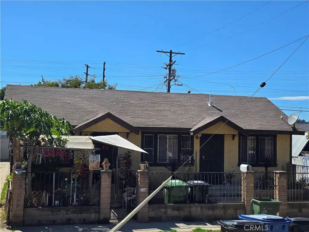 634 Romulo Street, Los Angeles, CA — listing photo 1