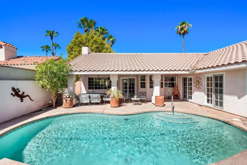 54400 Avenida Carranza, La Quinta, CA — listing photo 1