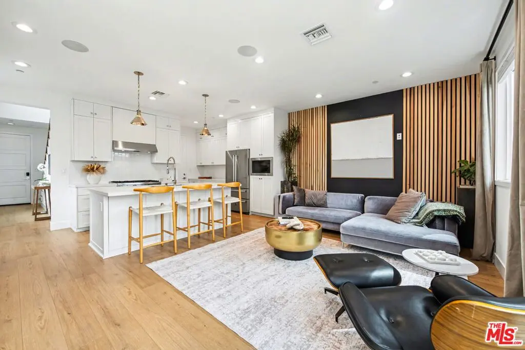 1209 N Commonwealth Avenue, Los Angeles, CA — listing photo 1