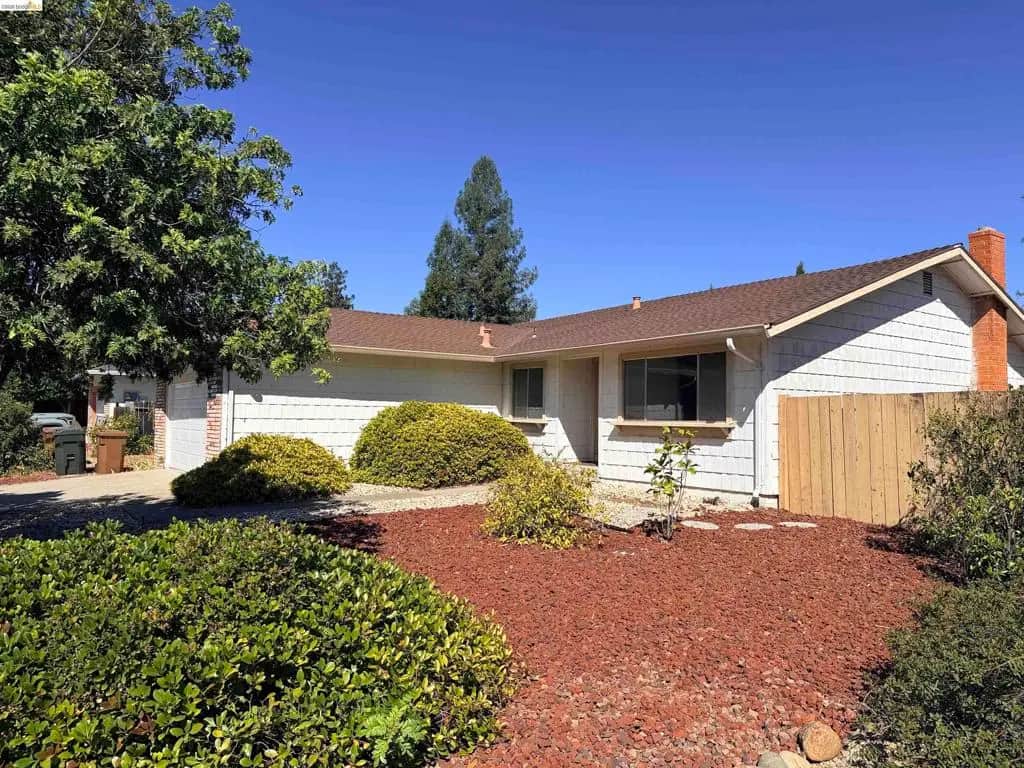 119 Clear Creek Ct, Martinez, CA — listing photo 1