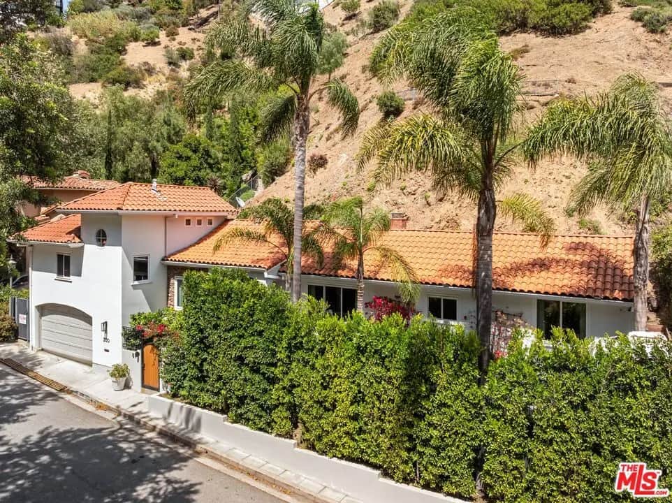 2130 Outpost Drive, Los Angeles, CA — listing photo 1