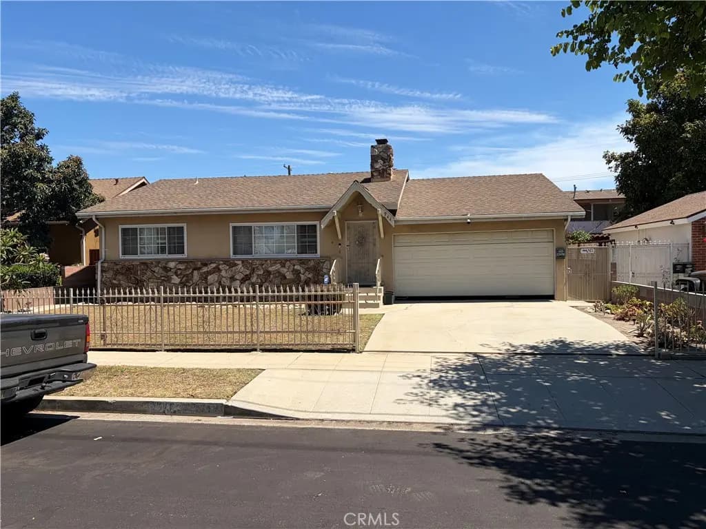 944 Kenwood, Inglewood, CA — listing photo 1