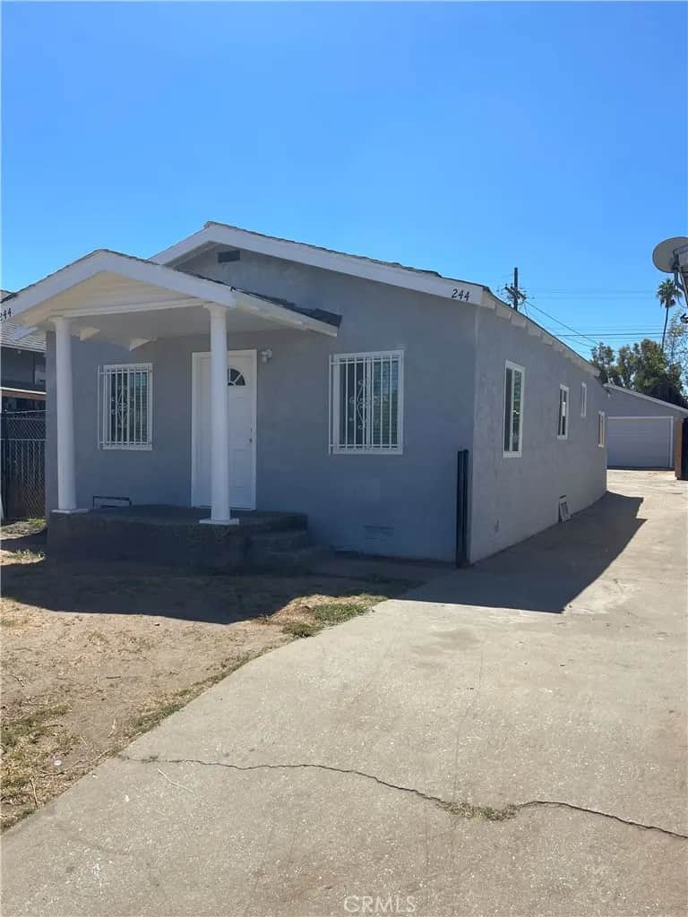 244 E 111th Street, Los Angeles, CA — listing photo 1