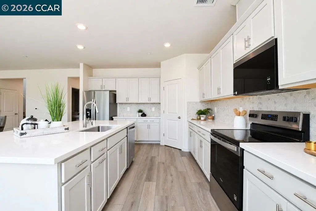 5204 Kestrel, Antioch, CA — listing photo 1