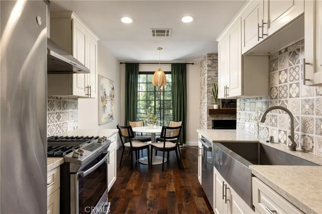 860 S Lucerne 103, Los Angeles, CA — listing photo 1
