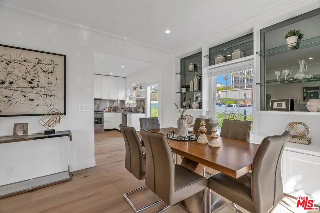 135 S Linden Drive, Beverly Hills, CA — listing photo 1