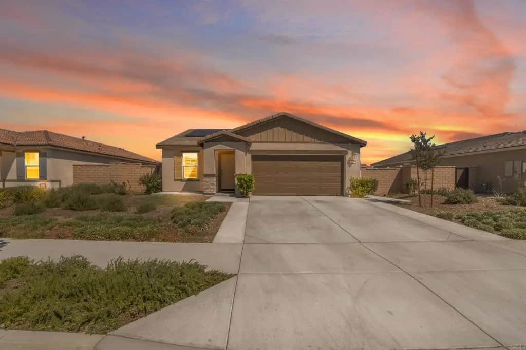5062 Wrangler Way, Hemet, CA — listing photo 1