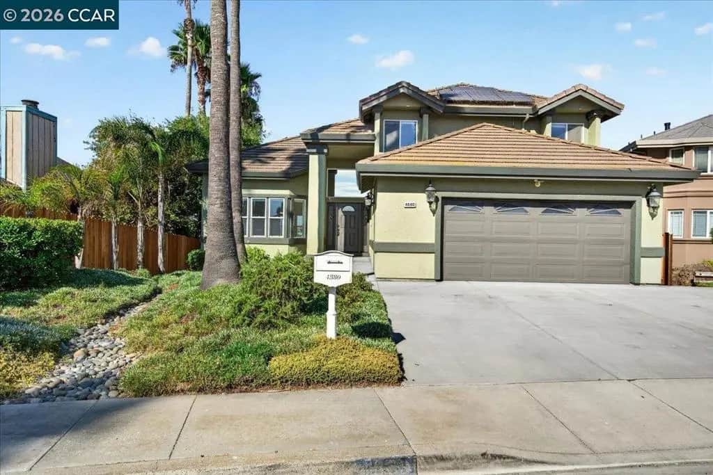 4880 Discovery Pt, Discovery Bay, CA — listing photo 1