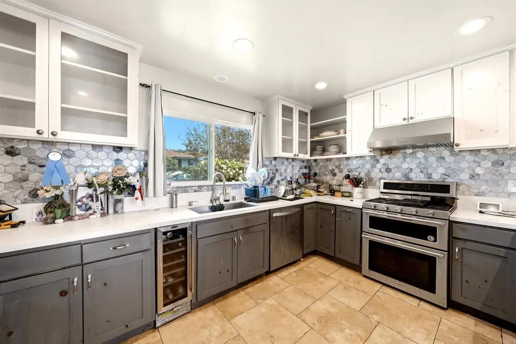 2660 Blackton Drive, San Diego, CA — listing photo 1