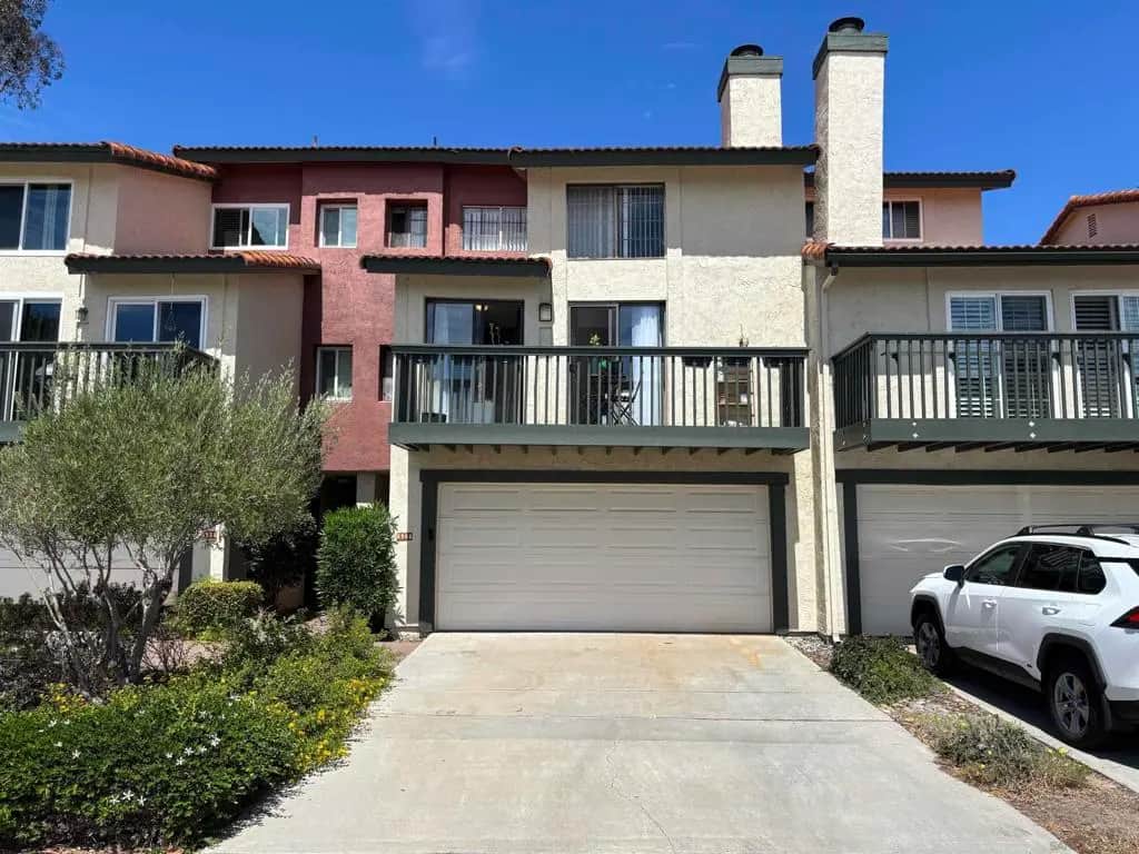 6966 Camino Revueltos, San Diego, CA — listing photo 1