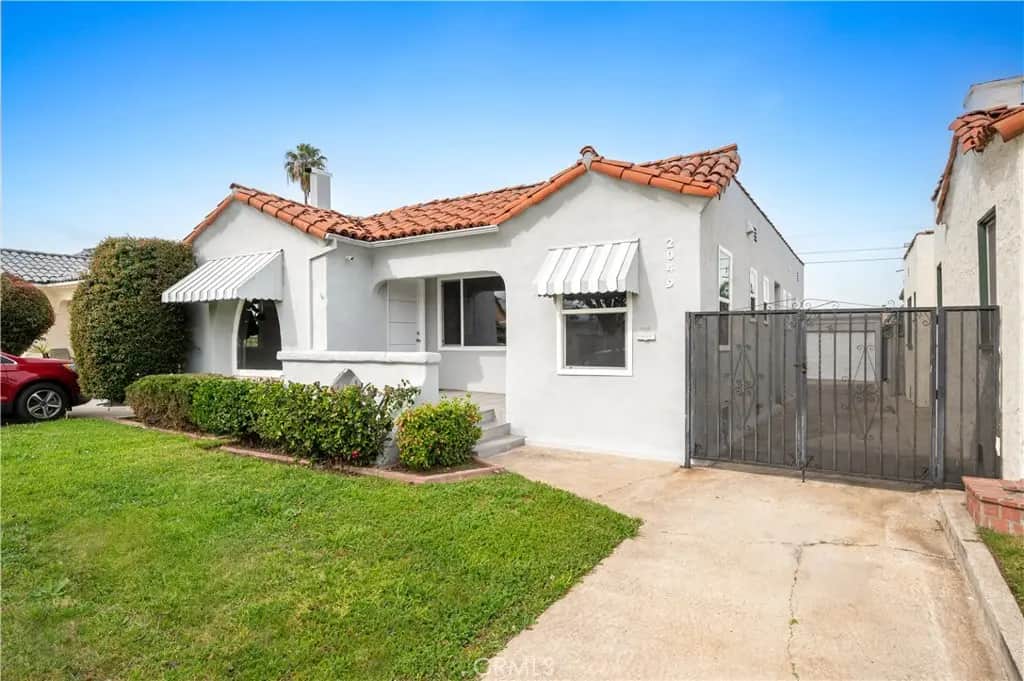 2049 W 71St Street, Los Angeles, CA — listing photo 1