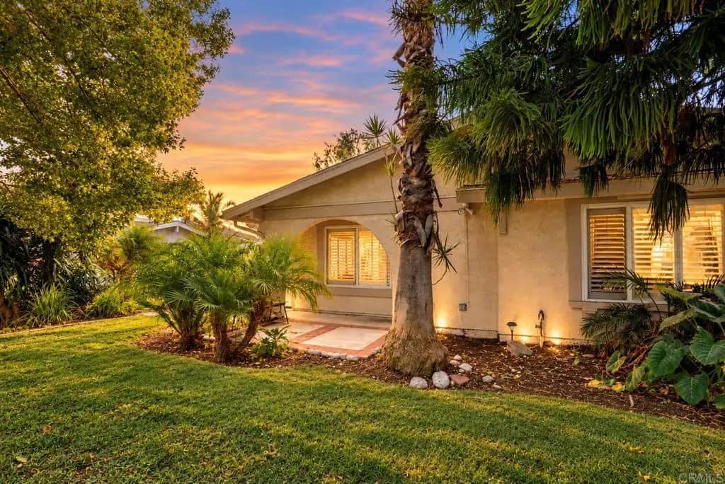 1313 Via Santiago A, Corona, CA — listing photo 1