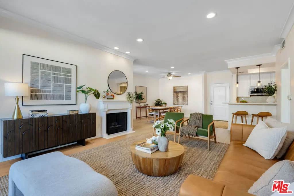 11225 Peach Grove Street 104, Los Angeles, CA — listing photo 1