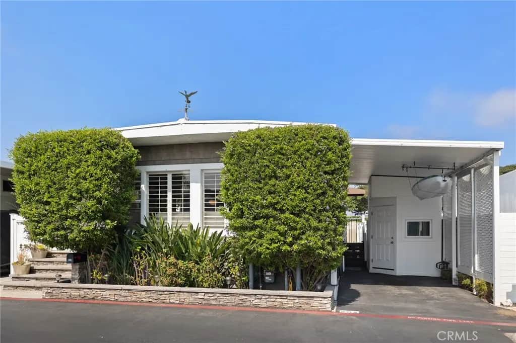 264 Mayflower, Newport Beach, CA — listing photo 1