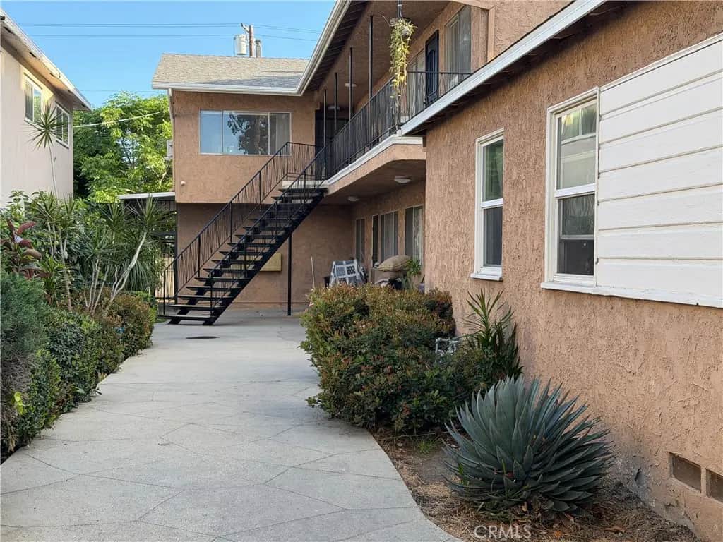 14154 Roscoe, Los Angeles, CA — listing photo 1
