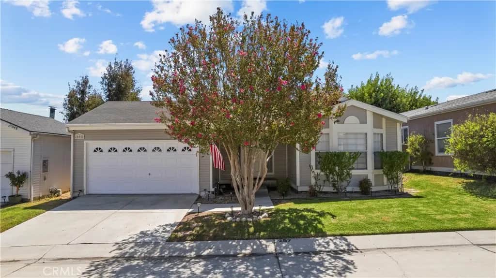 20050 Crestview, Canyon Country, CA — listing photo 1