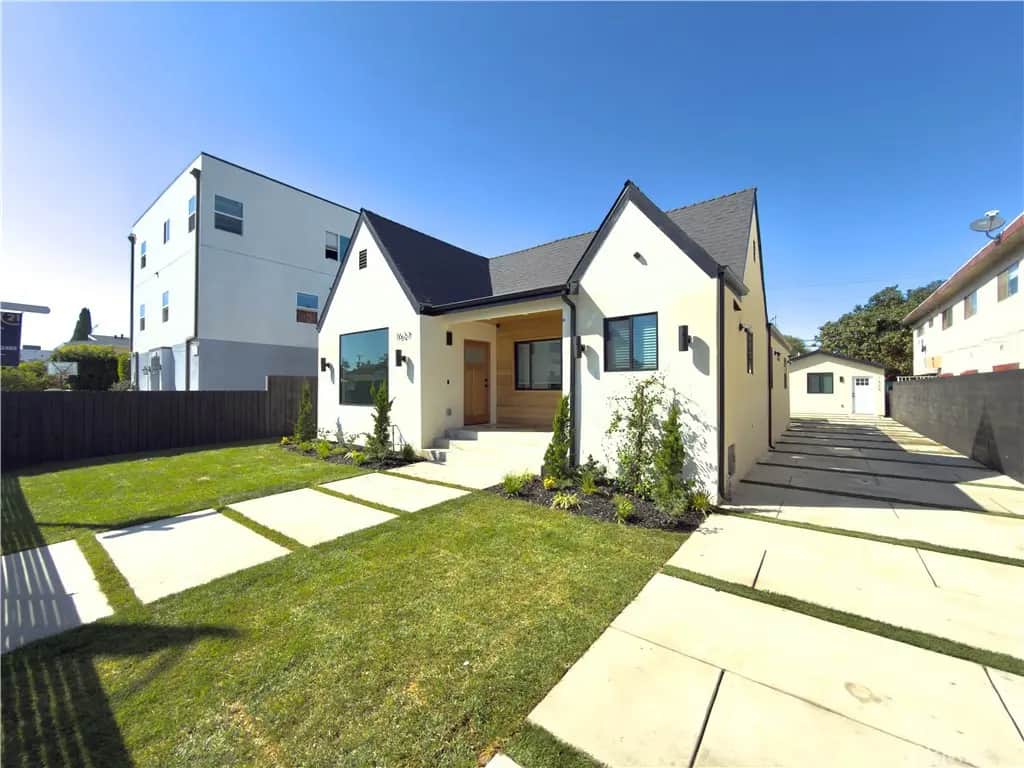1629 W 80th St, Los Angeles, CA — listing photo 1