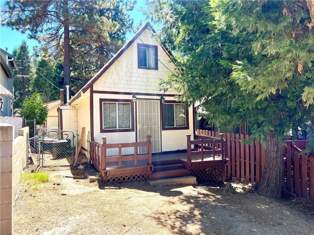 22821 Azalia Lane, Crestline, CA — listing photo 1
