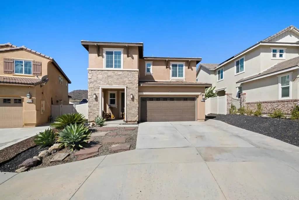 35534 Asturian Way, Fallbrook, CA — listing photo 1