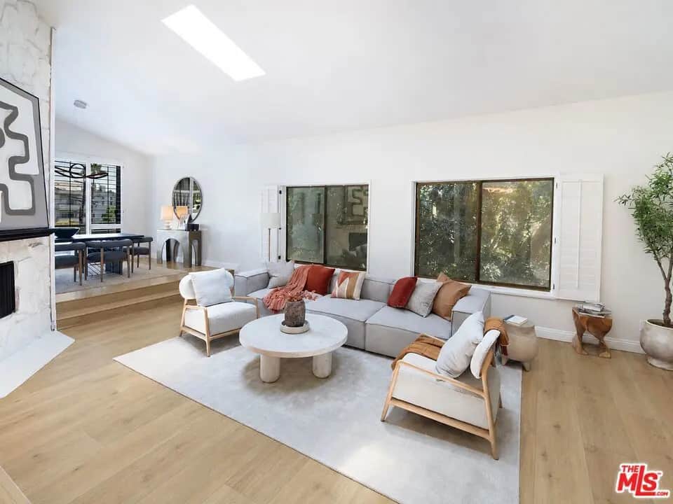 1434 Greenfield Avenue 303, Los Angeles, CA — listing photo 1