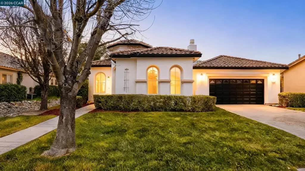 175 Oakridge Way, Rio Vista, CA — listing photo 1