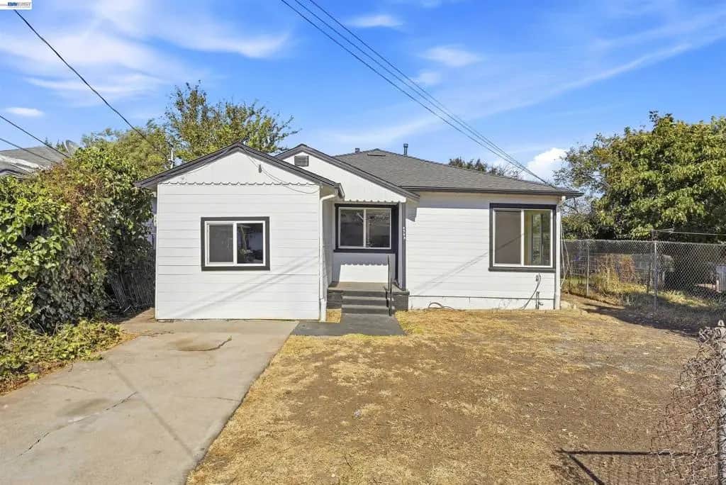 9308 F St, Oakland, CA — listing photo 1