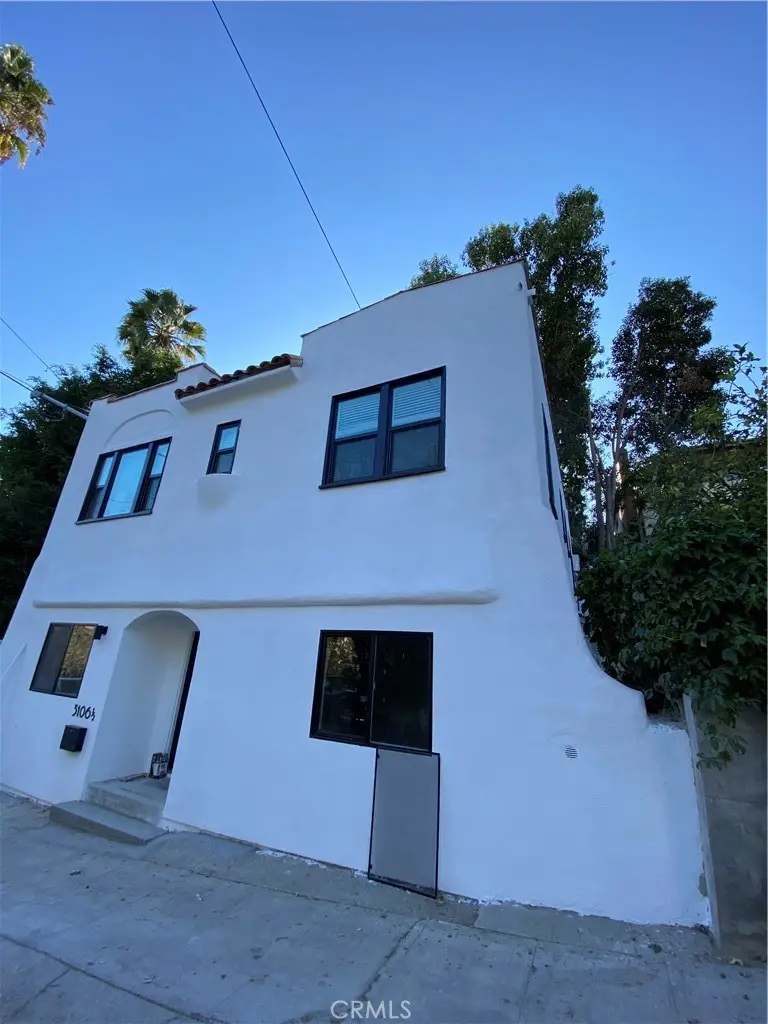 3106 W Berkeley Avenue, Los Angeles, CA — listing photo 1