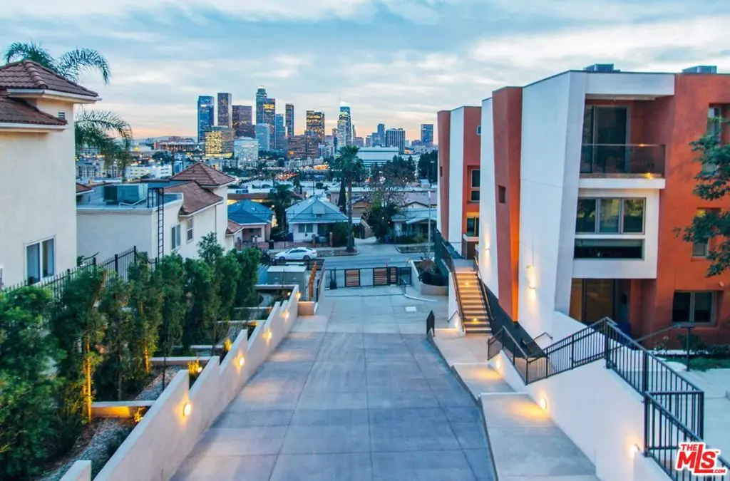 1015 Figueroa Terrace 22, Los Angeles, CA — listing photo 1