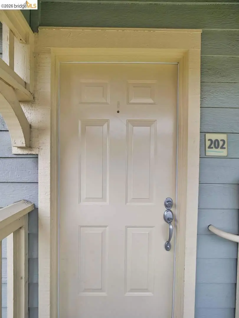 202 Shoreline CT, Richmond, CA — listing photo 1
