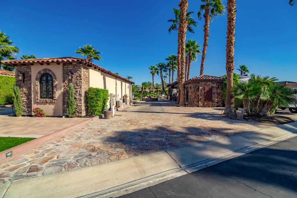 80501 Avenue 48 230, Indio, CA — listing photo 1