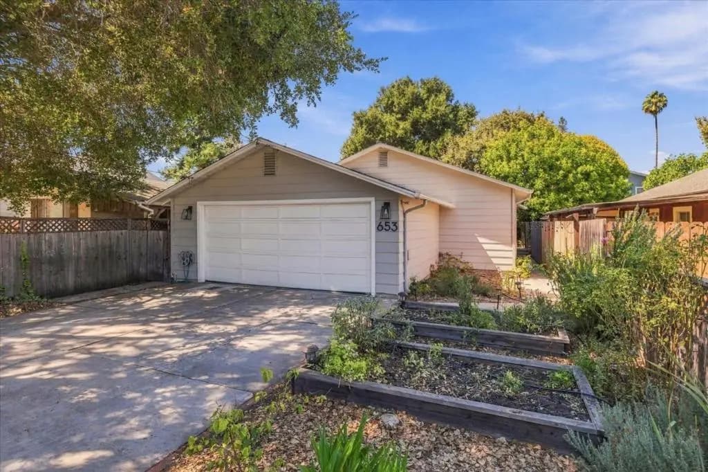 653 San Benito Avenue, Menlo Park, CA — listing photo 1