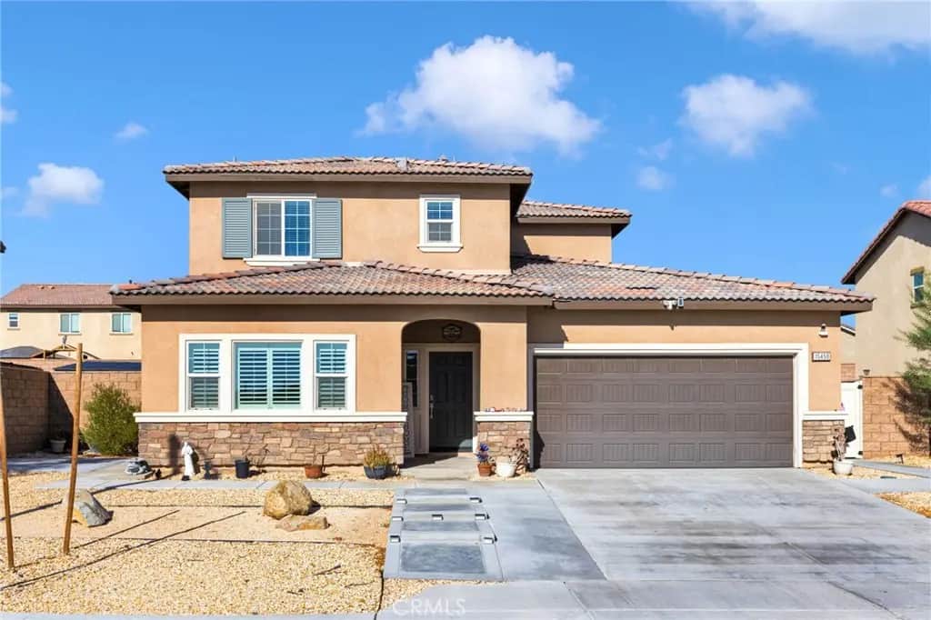 15458 San Francisco, Victorville, CA — listing photo 1