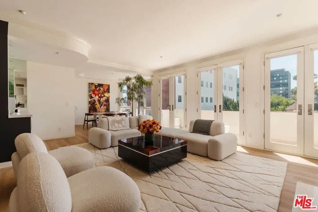 121 N Almont Drive 304, Beverly Hills, CA — listing photo 1