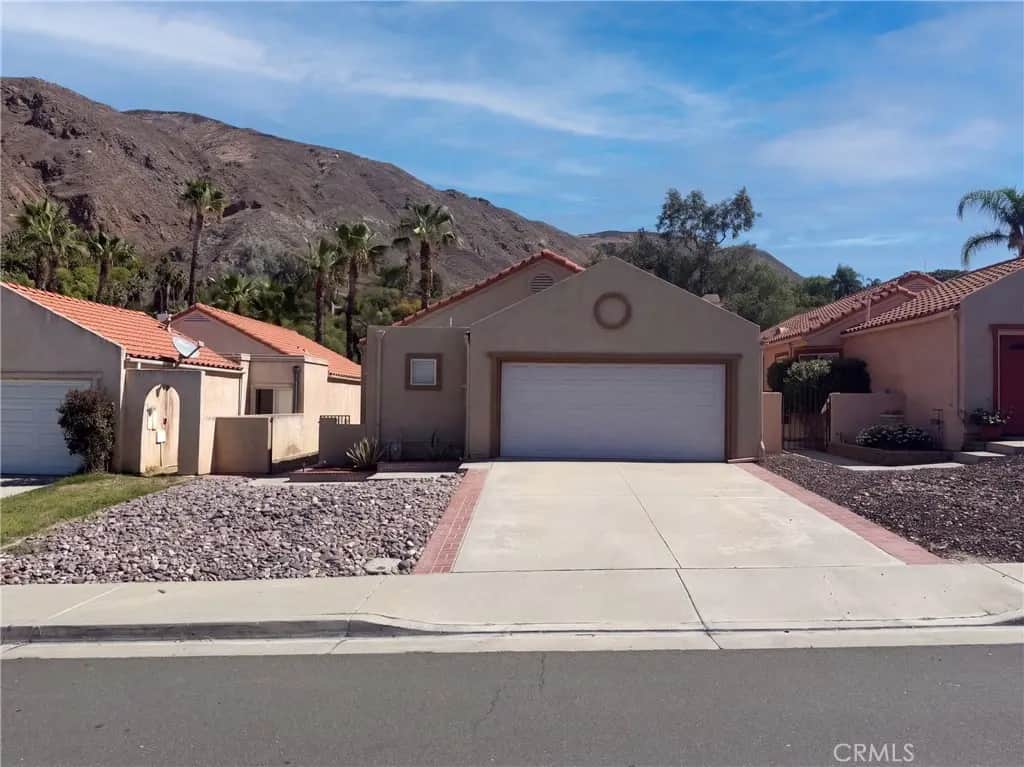 961 Verona, San Jacinto, CA — listing photo 1
