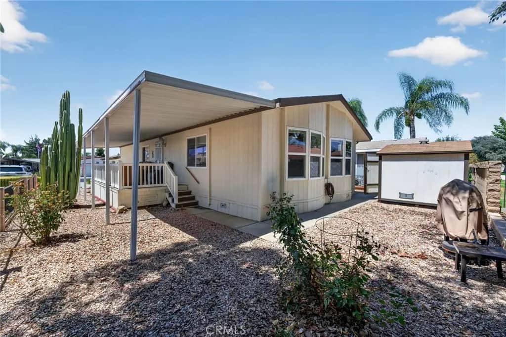 1338 Bishop Drive, Hemet, CA — listing photo 1