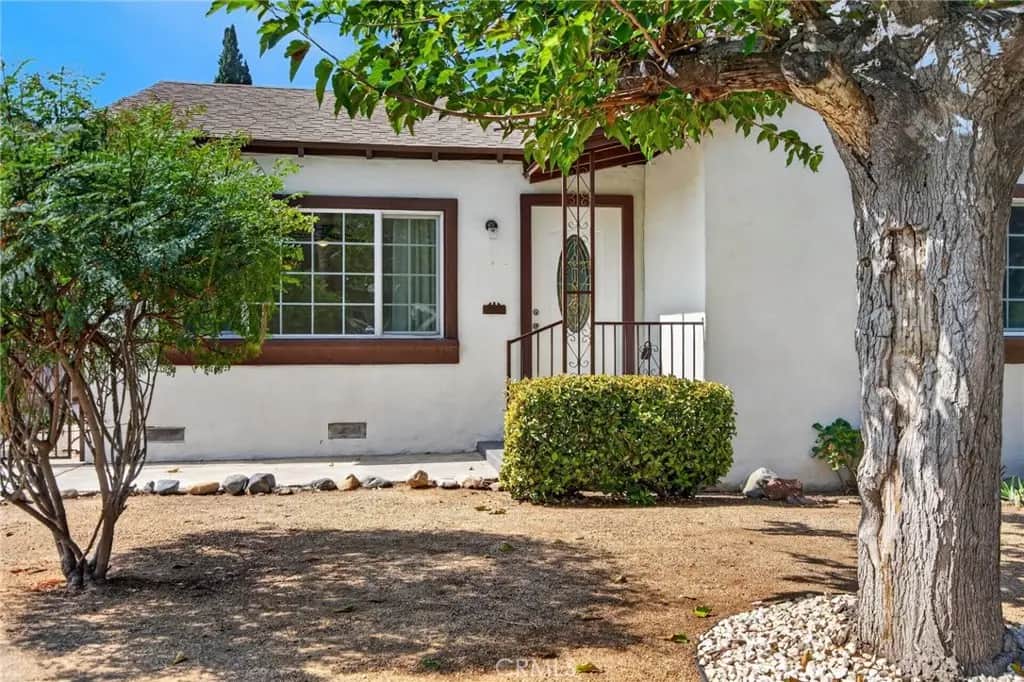 4330 Oakwood Place, Riverside, CA — listing photo 1