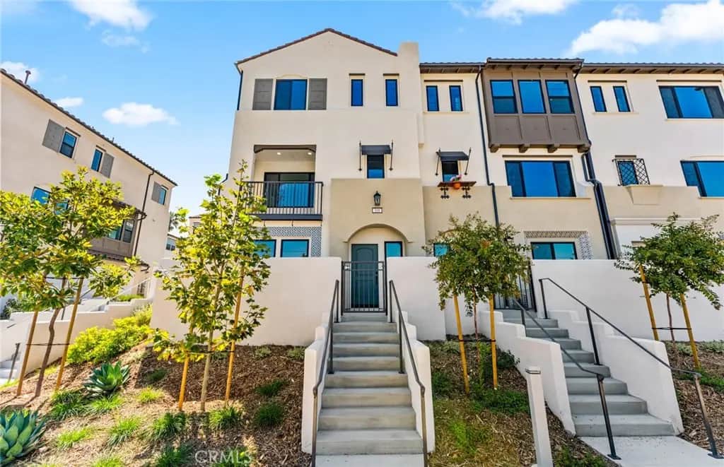 108 Pickwick Lane Court, Burbank, CA — listing photo 1