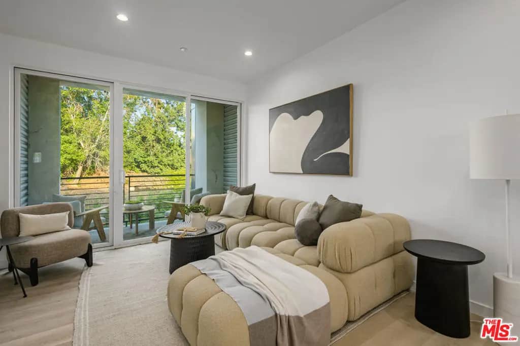 5851 Westside Crossing Lane, Los Angeles, CA — listing photo 1
