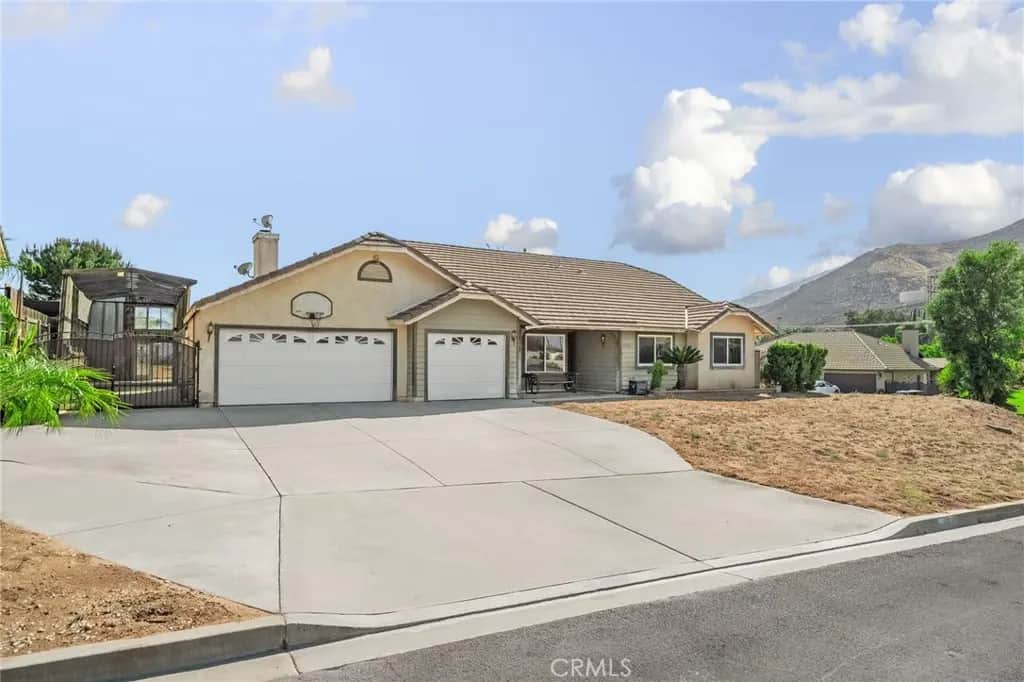 6736 Brenton Street, Jurupa Valley, CA — listing photo 1