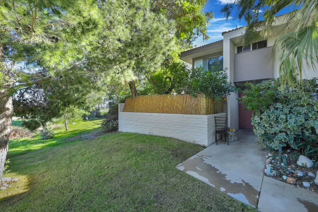 2504 N Whitewater Club Drive A, Palm Springs, CA — listing photo 1