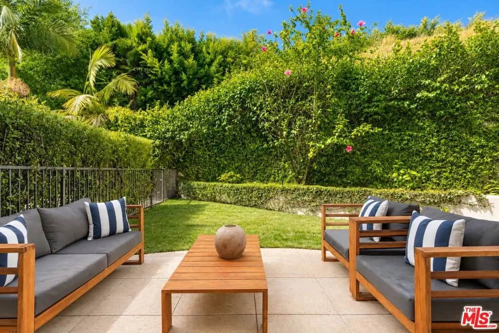 23963 De Ville Way, Malibu, CA — listing photo 1