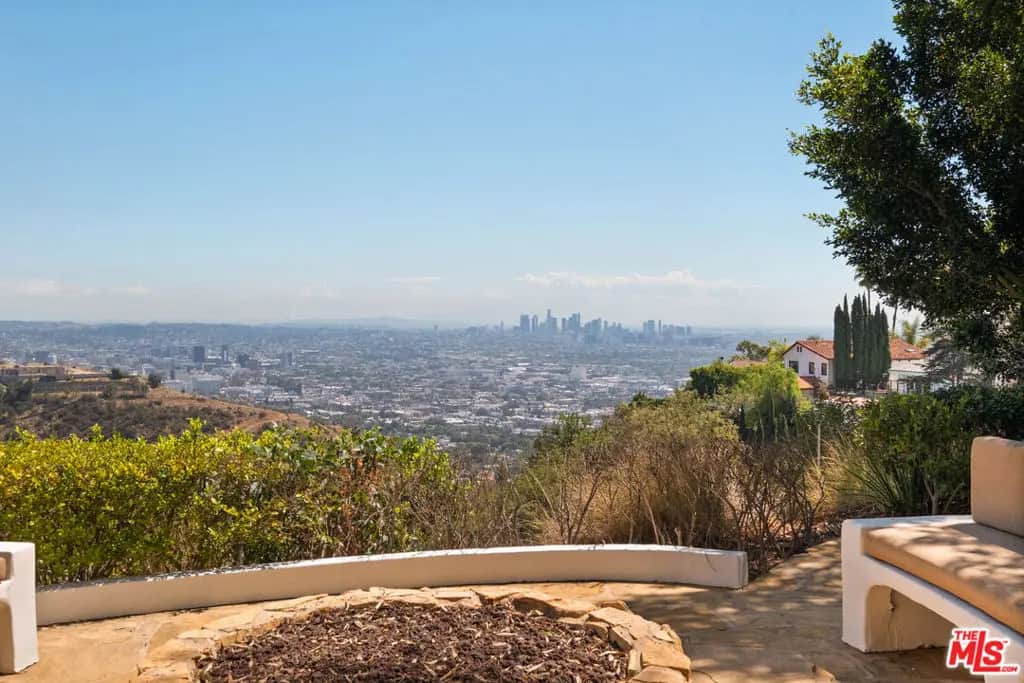 8148 Mannix Drive, Los Angeles, CA — listing photo 1