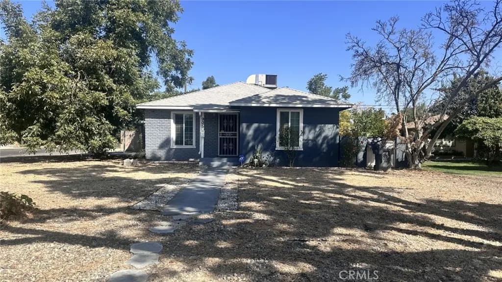 905 E Saginaw, Fresno, CA — listing photo 1