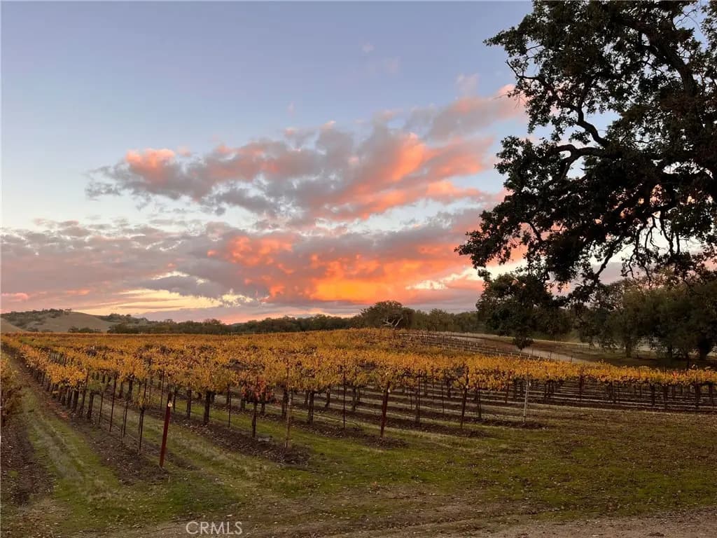 53600 Bradley Lockwood, Bradley, CA — listing photo 1