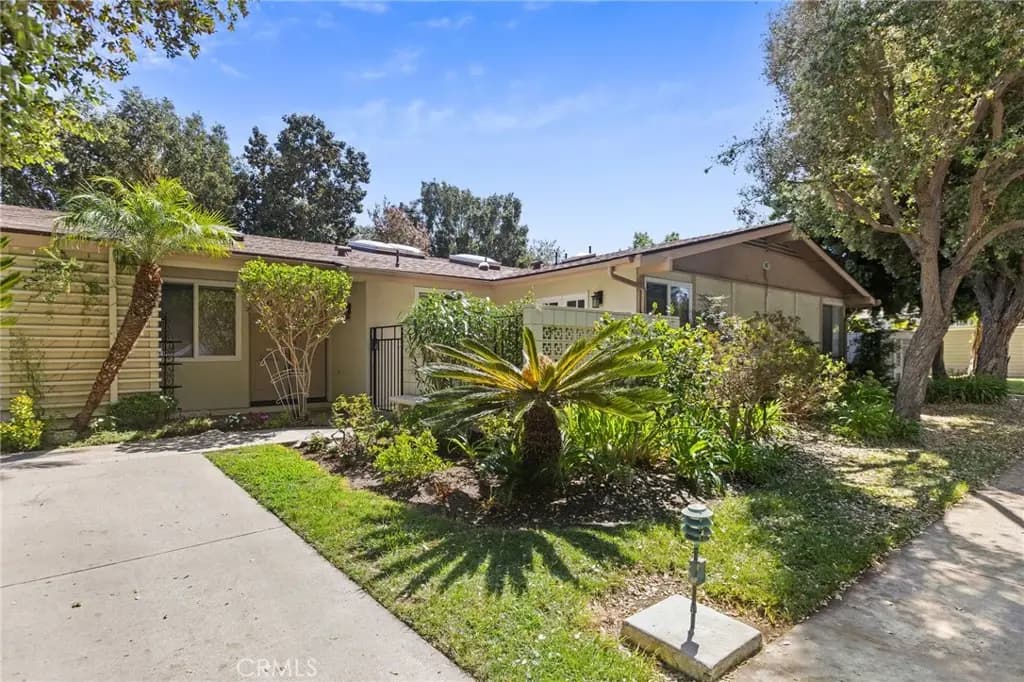 65 Calle Aragon B, Laguna Woods, CA — listing photo 1