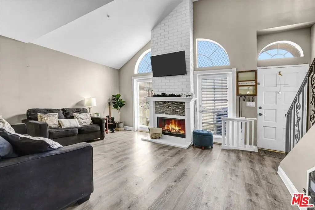 14363 Nordhoff Street B, Panorama City, CA — listing photo 1