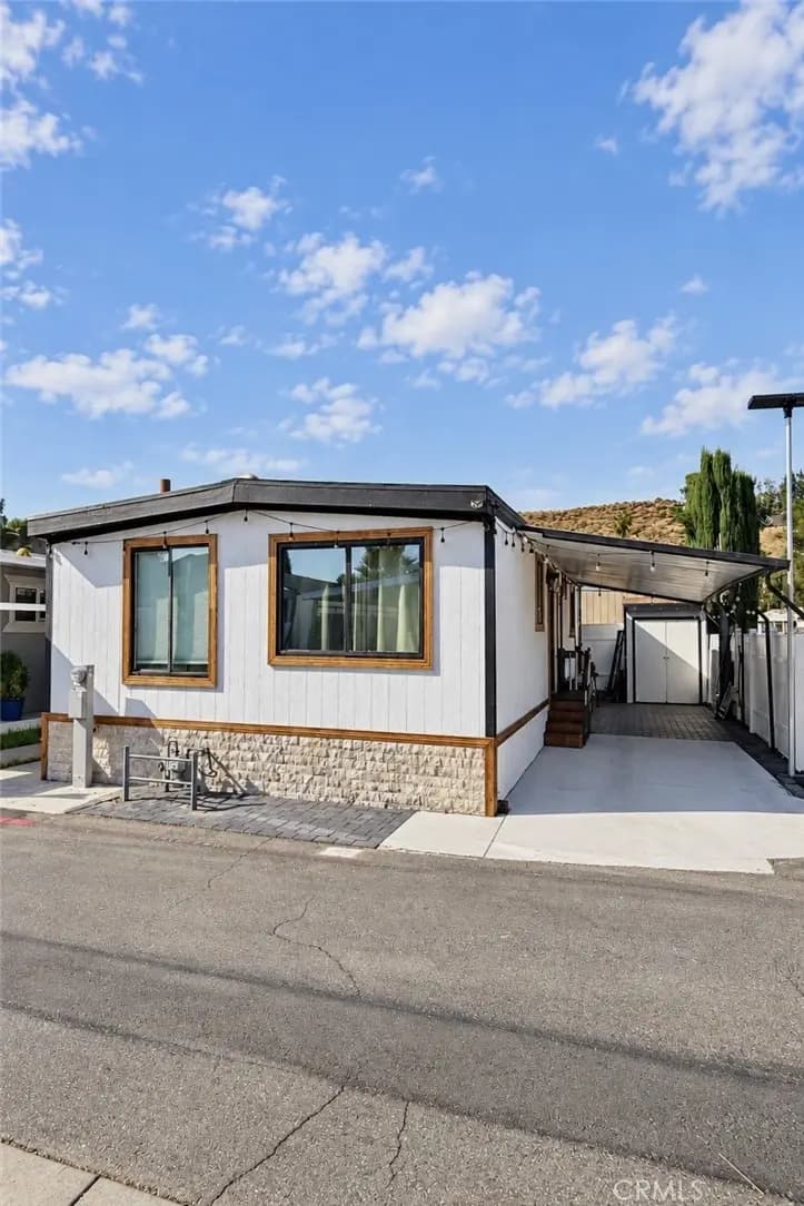 18035 Soledad Canyon Road 47, Canyon Country, CA — listing photo 1