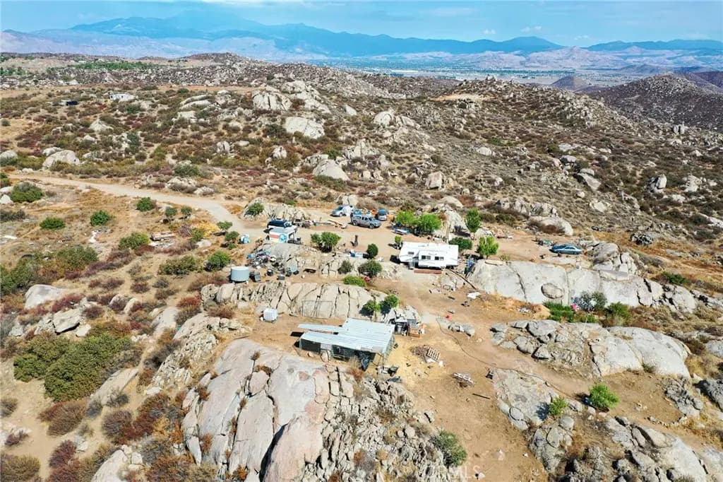 39 Minton, Homeland, CA — listing photo 1